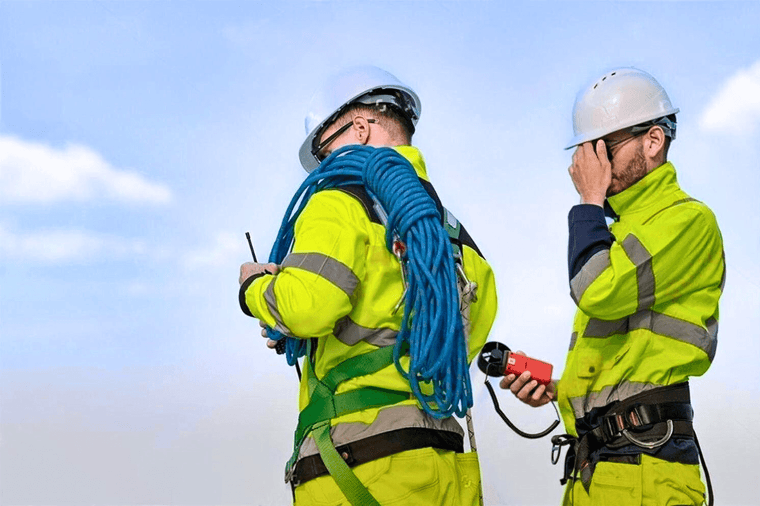 Key Factors Affecting the Reflective Performance of Hi-Vis Workwear