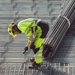 How to Choose the Right Hi-Vis Workwear for Maximum Safety and Comfort?