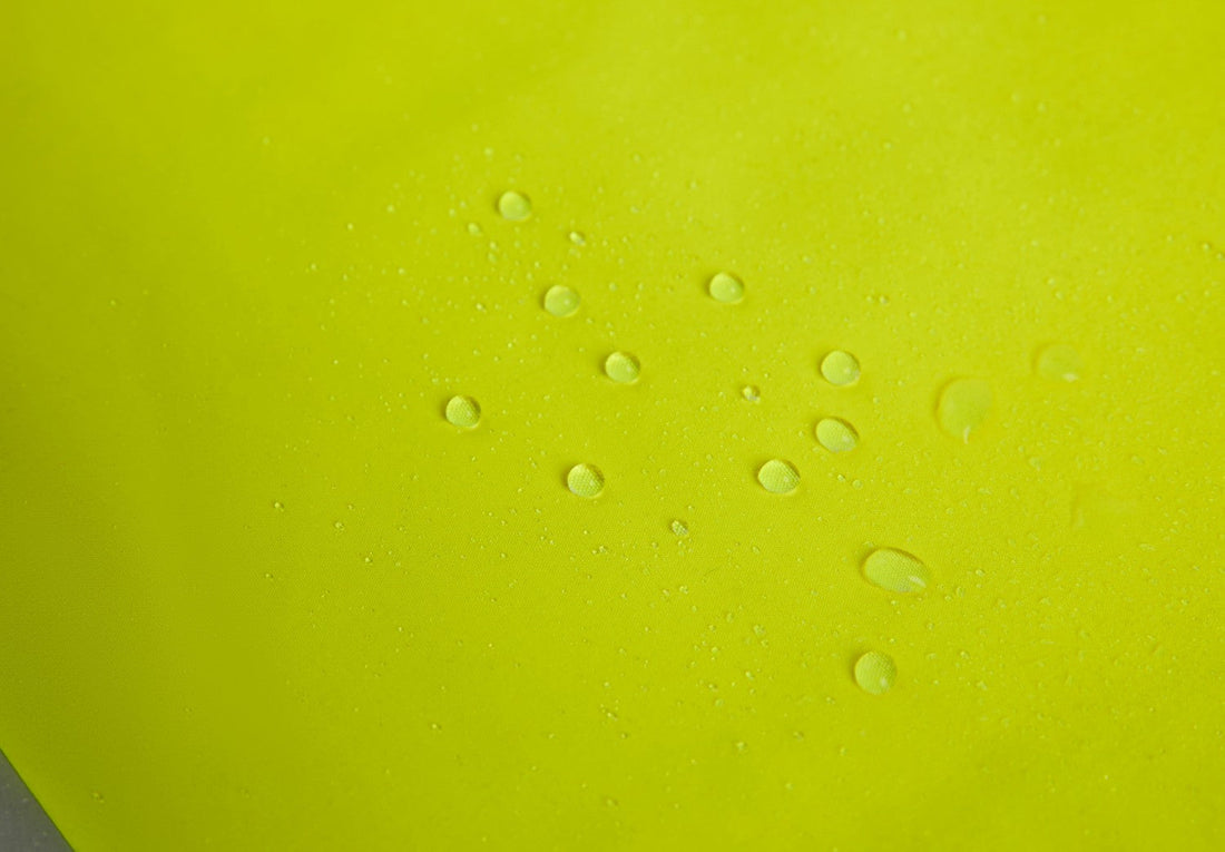 How to Choose Waterproof Workwear: A Complete 2026 Guide for Professionals