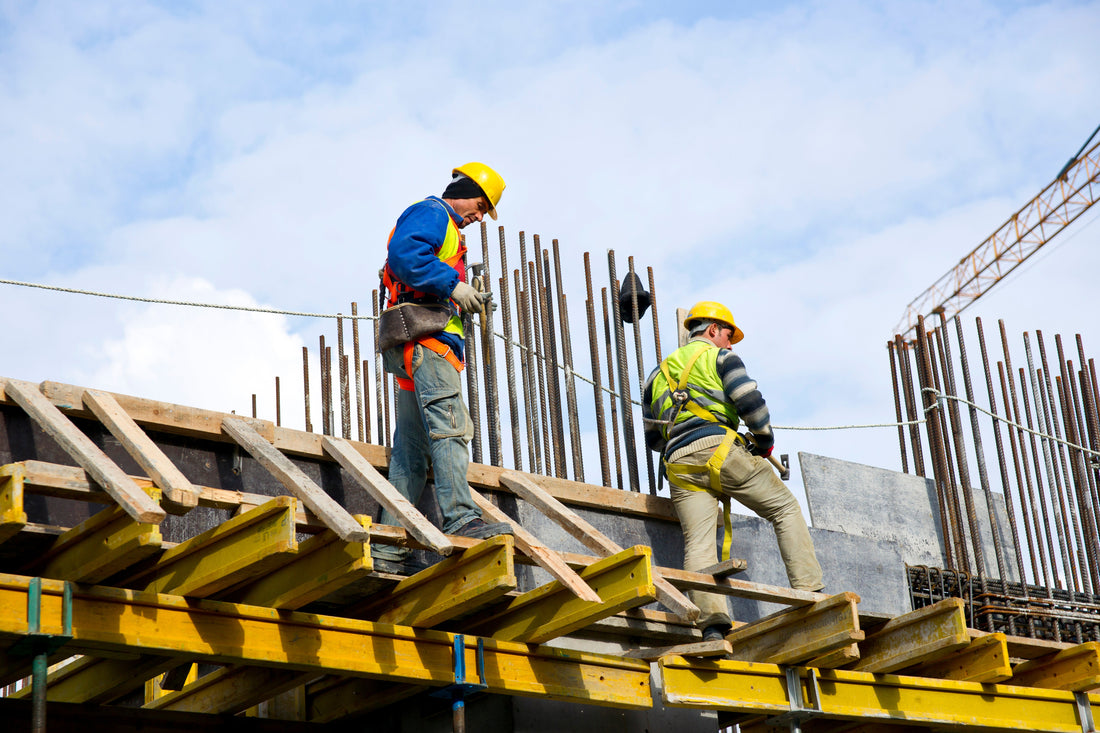 From Roadside to Warehouse: Choosing the Right Hi-Vis for Your Job